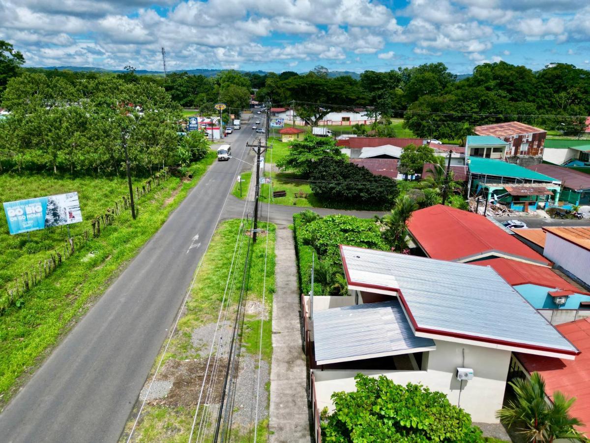 Oasis Arenal Villa Downtown Arenal Volcano View La Fortuna Eksteriør billede